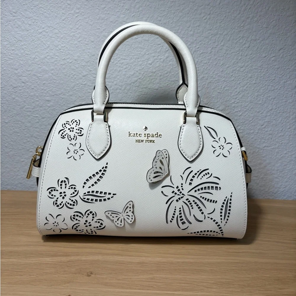 Kate Spade Madison Perforated Small Dolly Duffel crossbody handbag KL035 - Picture 2 of 15